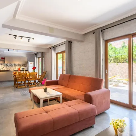 Derya Paradise アパート *